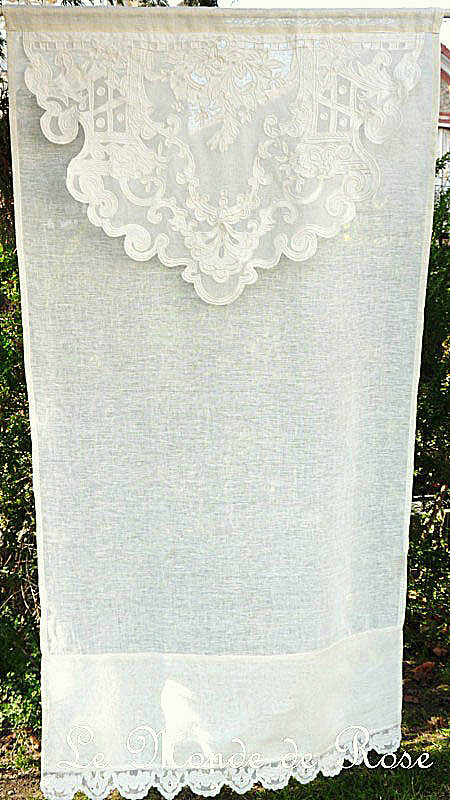 Rideau COQUECIGRUES Modèle REINE 80x140 cm - Le Monde de Rose Rideau COQUECIGRUES Modèle REINE 80x140 cm - Le Monde de Rose