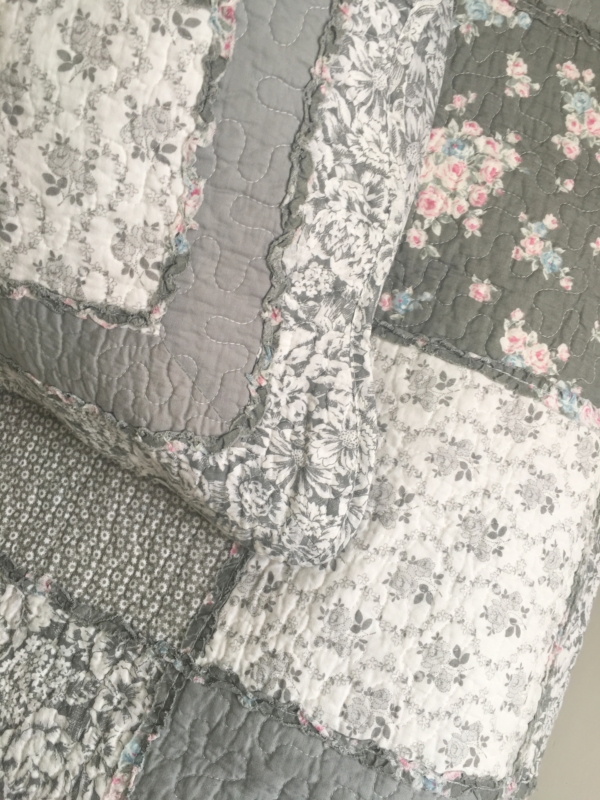 Boutis Rose Et Gris