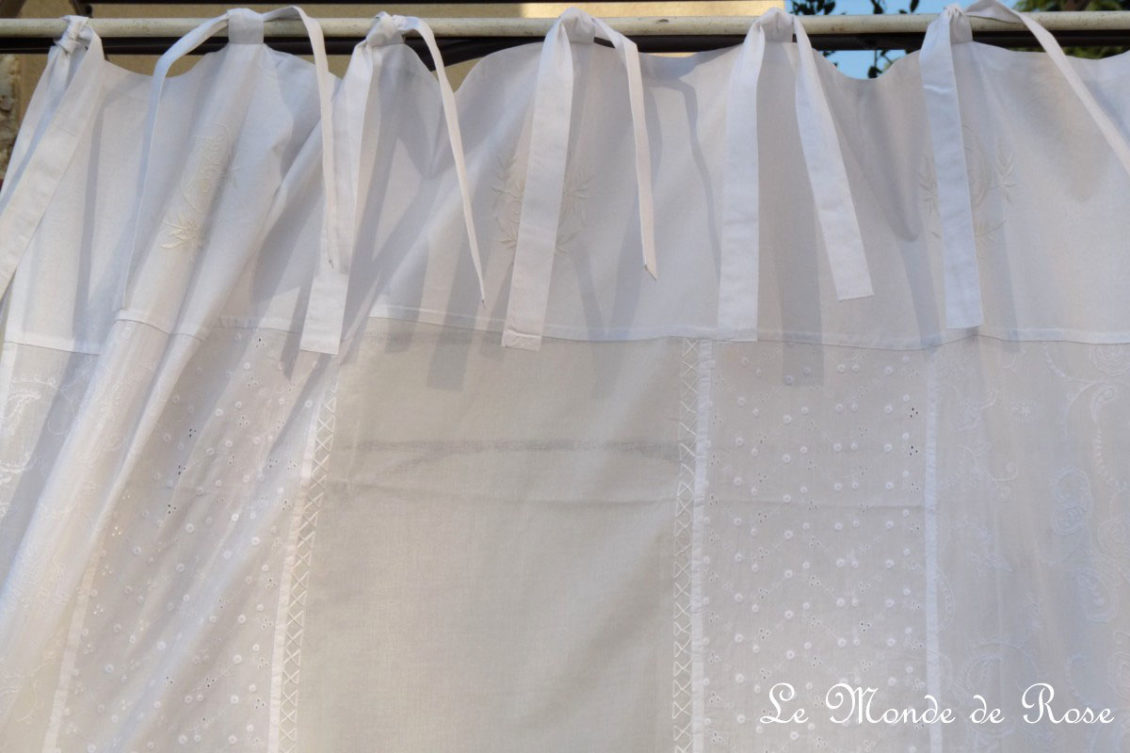 Rideau BRODERIE ANGLAISE 140x260 cm - Le Monde de Rose
