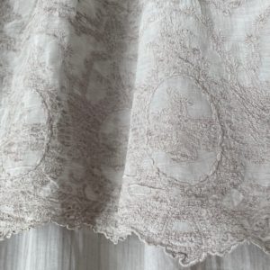 Rideau taupe modèle Laura